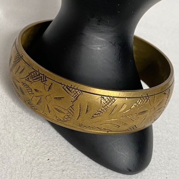Jewelry - 💎Bangle Bracelet Bronze Tone Chunky Flower Leaf Engraved